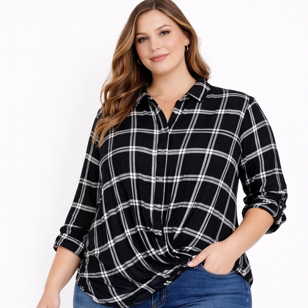 Maurices Size 1 Black White Plaid Blouse Rayon Button Front Top